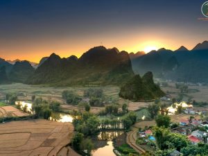 Ninh Binh To Cao Bang Limousine - Phong Nha Cave Tour