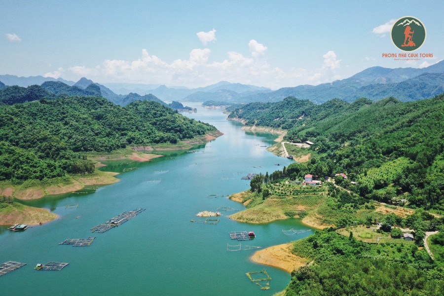 Ninh Binh To Hoa Binh By Limousine - Phong Nha Cave Tours