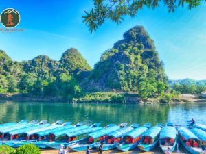 Ninh Binh to Phong Nha limousine - Phong Nha Cave Tours