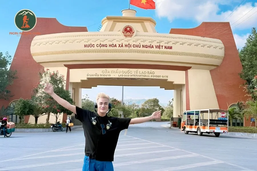 Private Car Dong Hoi to Lao Bao - Phong Nha Cave Tours