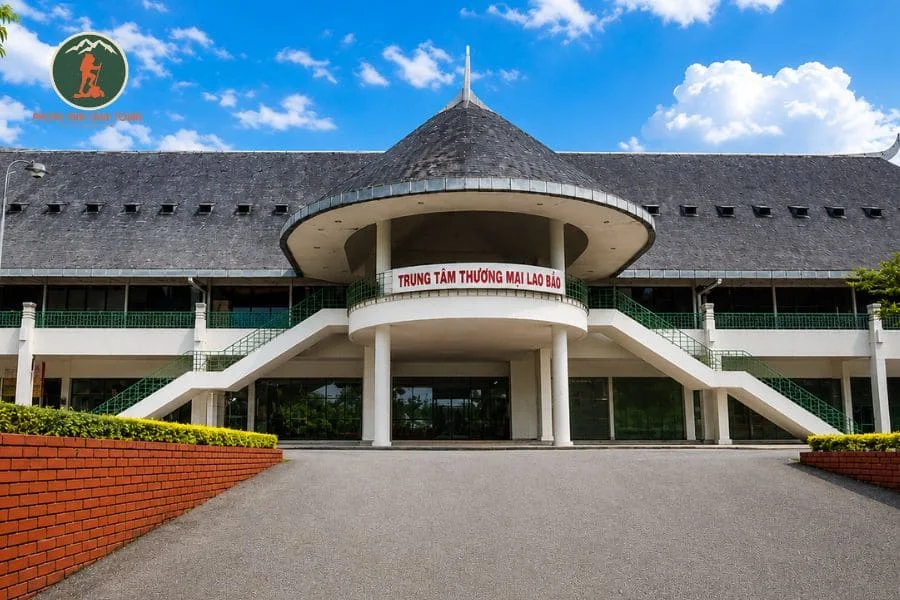 Private Car Dong Hoi to Lao Bao - Phong Nha Cave Tours